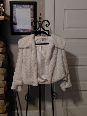 Fever Cream Faux Fur Cropped Teddy Jacket